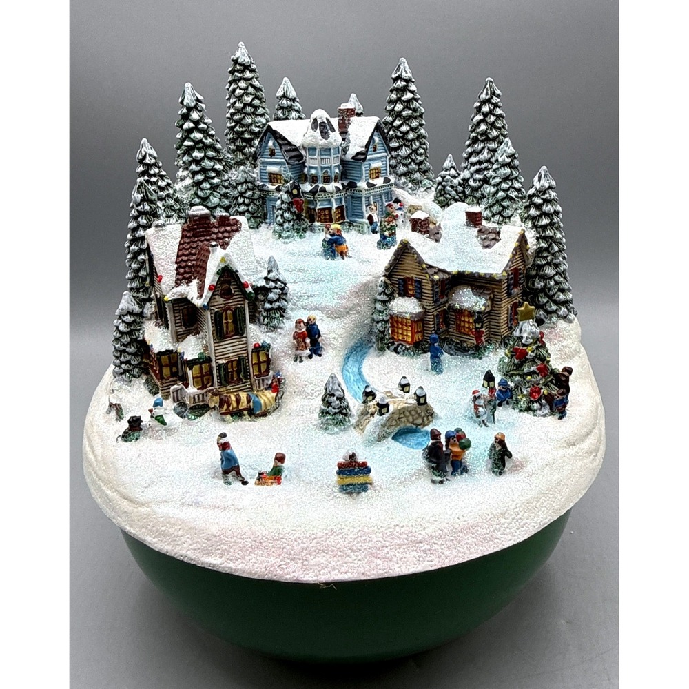 Thomas Kinkade Bradford Exchange Wonderland Express Lighted Christmas Village
